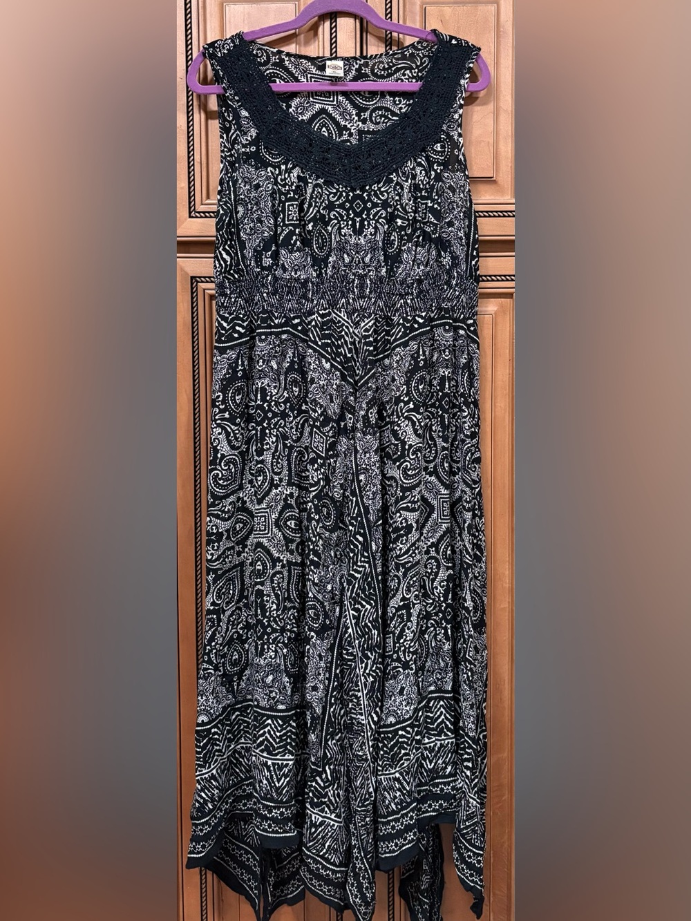 BILA Handkerchief Hem Free Flowing Dress. XL *NWOT*